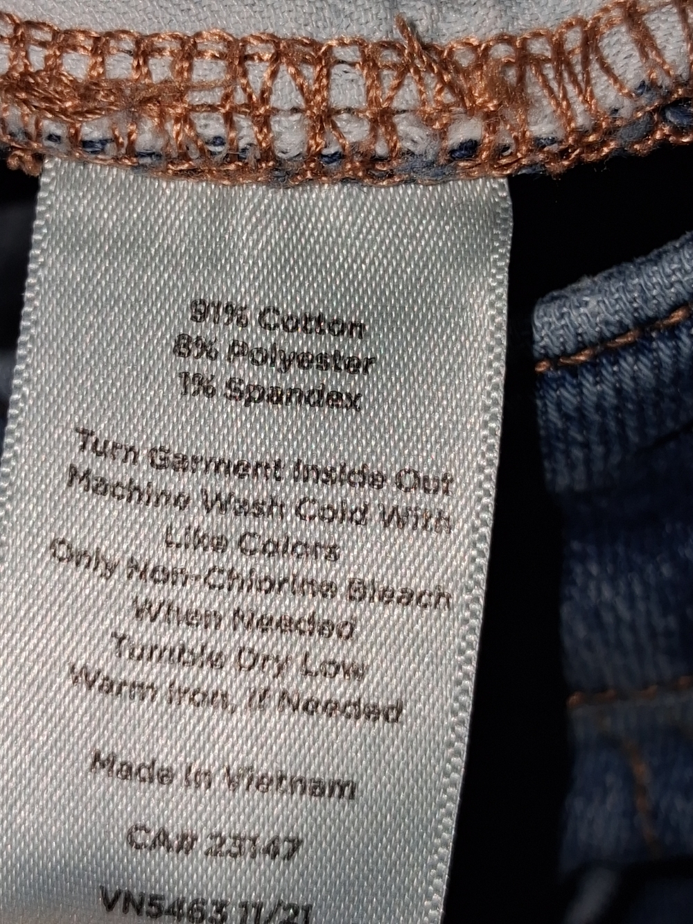 Talbots Women's Everyday Relaxed Jeans; Size 10; Raw Hem; High Rise - Picture 9 of 9